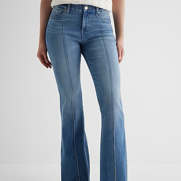 Express Pintuck Raw Hem FlexX '70s Flare Jean Size XL (18-20) - Picture 3 of 6